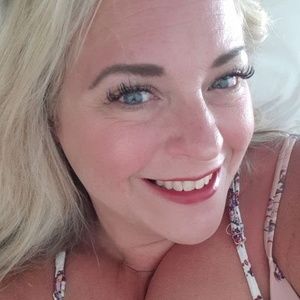 Meet your Posher, Shelley